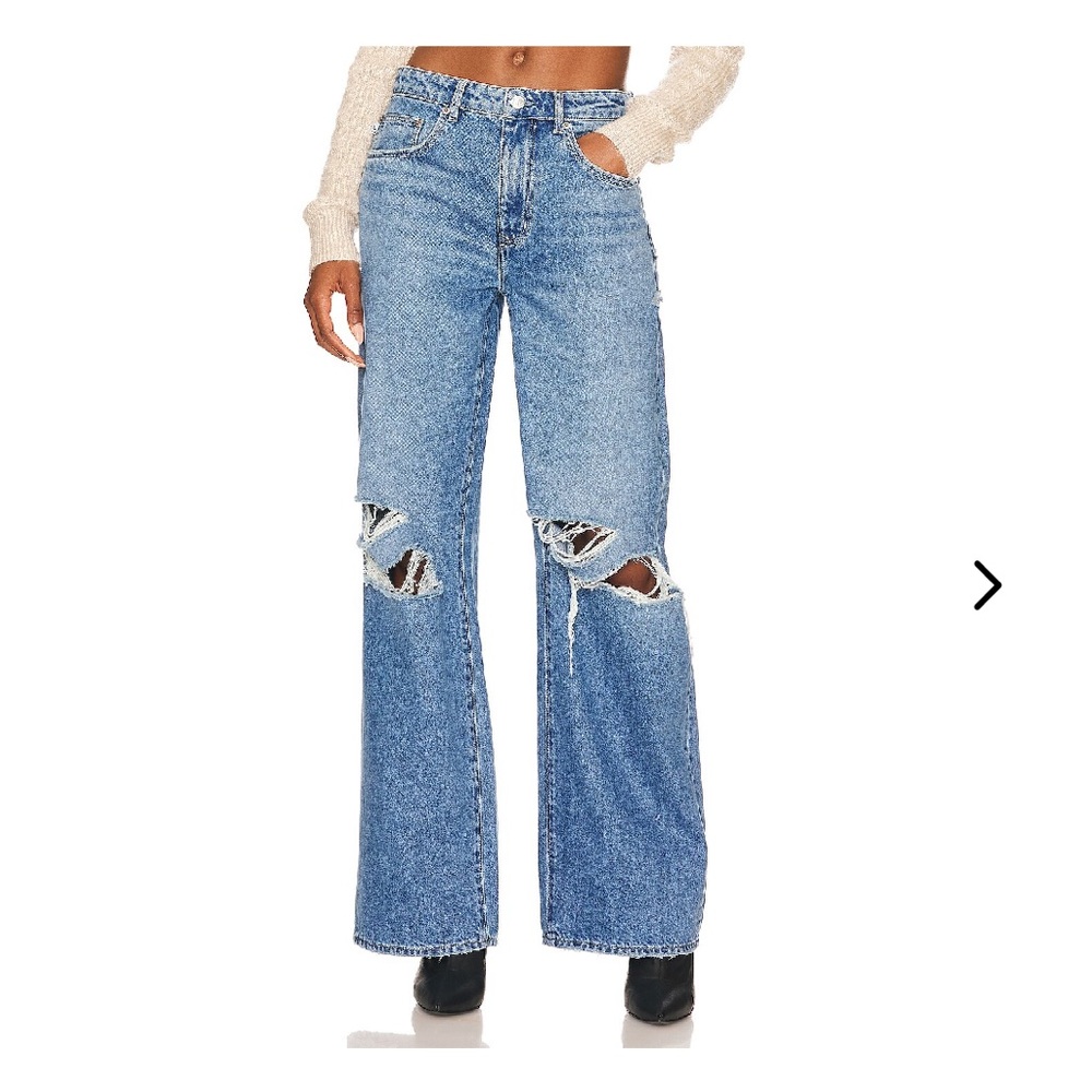 NWT Lovers and Friends Kade low rise extra wide leg distressed jeans. Size 29